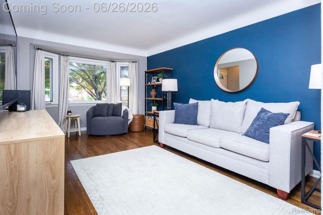 9290 Niver Avenue, Allen Park, MI 48101