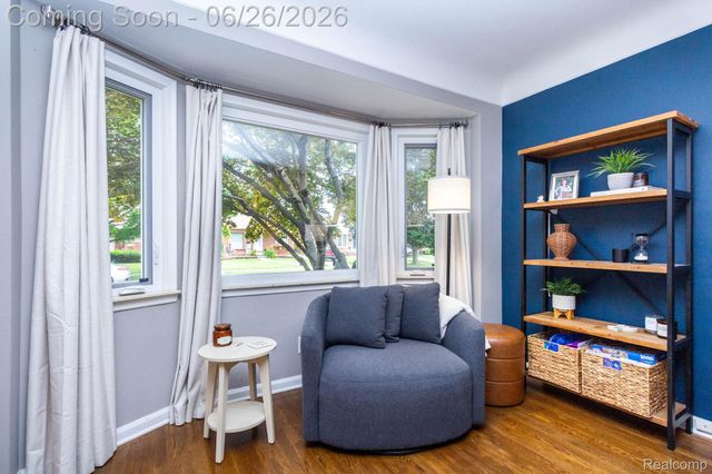 9290 Niver Avenue, Allen Park, MI 48101