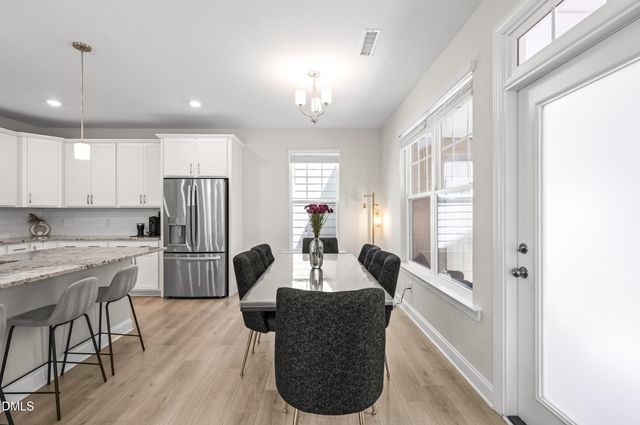 121 Faxton Way, Holly Springs, NC 27540