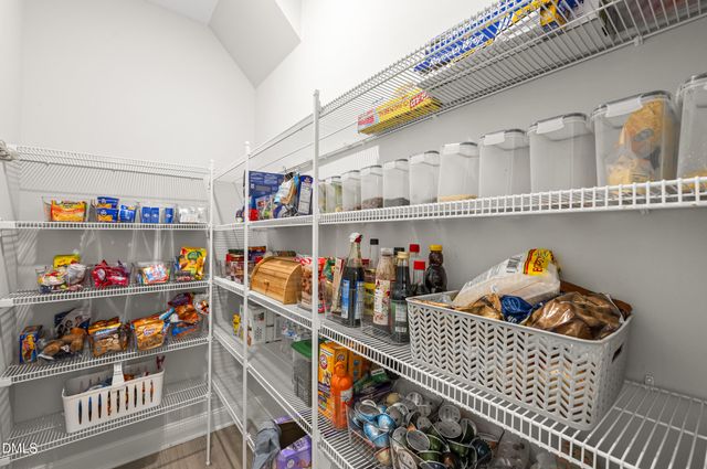 121 Faxton Way, Holly Springs, NC 27540