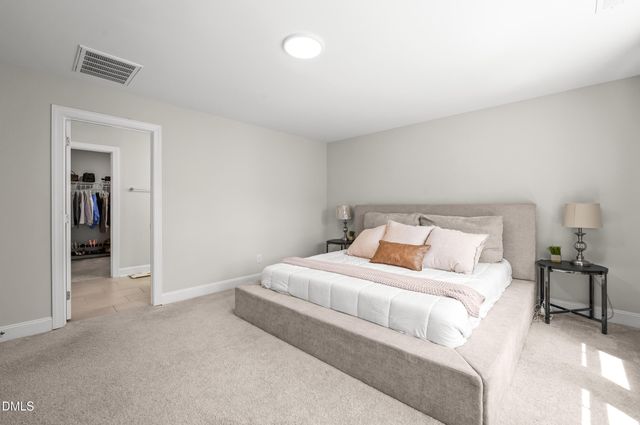 121 Faxton Way, Holly Springs, NC 27540