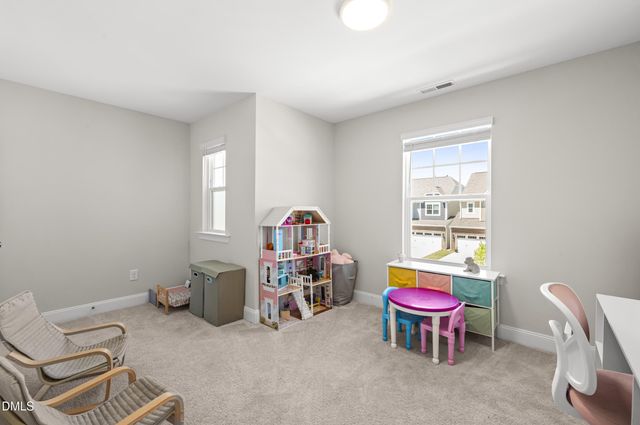 121 Faxton Way, Holly Springs, NC 27540