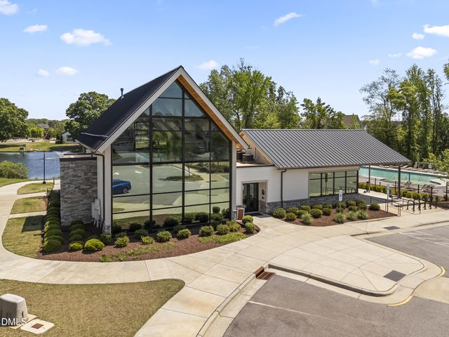 121 Faxton Way, Holly Springs, NC 27540