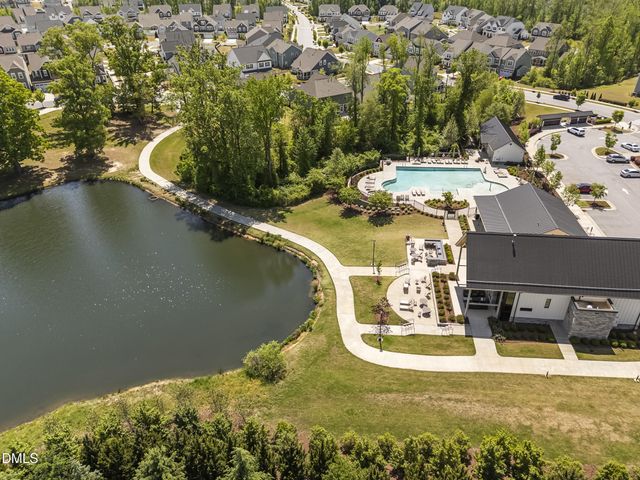 121 Faxton Way, Holly Springs, NC 27540