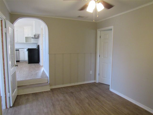 3807 Beverly Drive, Beverly Hills, TX 76711