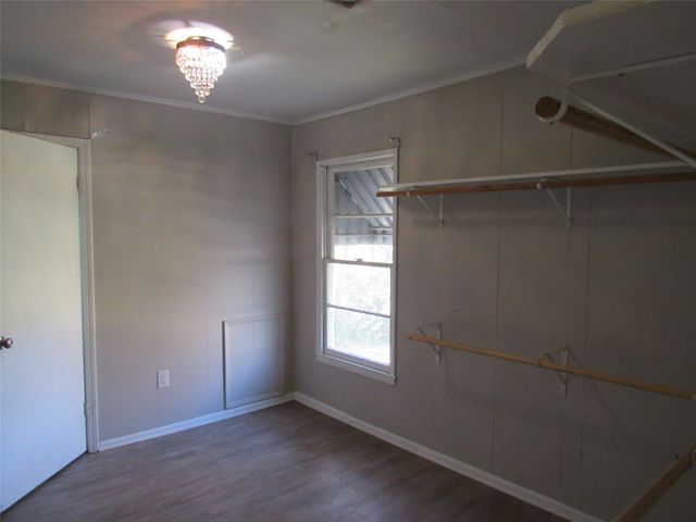 3807 Beverly Drive, Beverly Hills, TX 76711