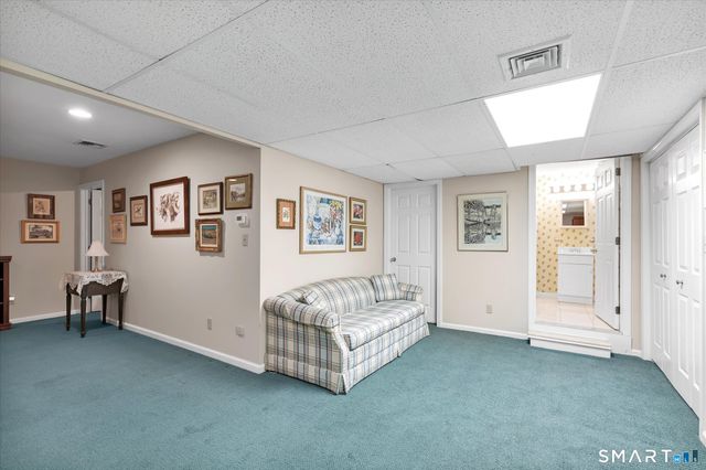 435 Navajo Loop 435, Shelton, CT 06484