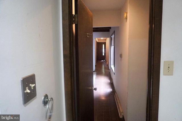 30 FITZHUGH LN, Falling Waters, WV 25419
