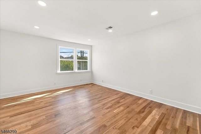 775 Chase Ave, Lyndhurst Twp., NJ 07071