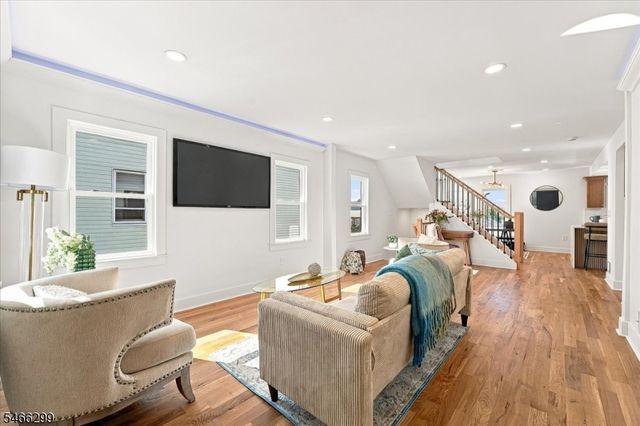 775 Chase Ave, Lyndhurst Twp., NJ 07071