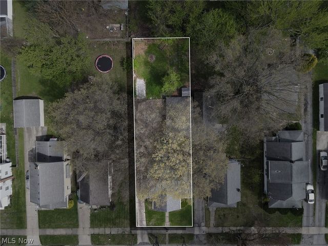33 N Hartford Avenue, Youngstown, OH 44509