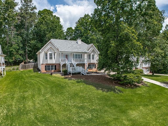 445 Highlander Way, Acworth, GA 30101