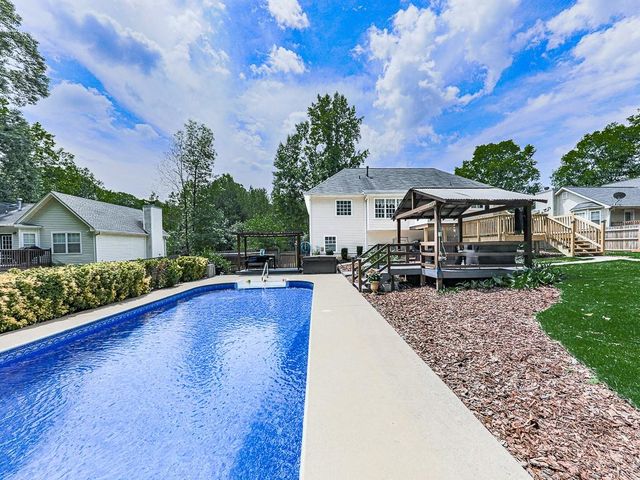 445 Highlander Way, Acworth, GA 30101