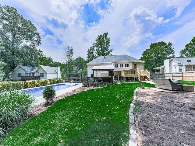 445 Highlander Way, Acworth, GA 30101