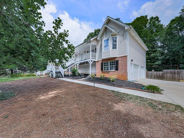 445 Highlander Way, Acworth, GA 30101
