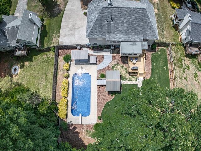 445 Highlander Way, Acworth, GA 30101