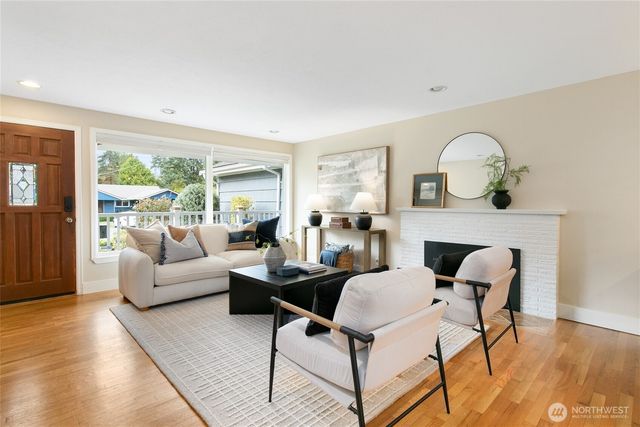 14020 Bagley Avenue N, Seattle, WA 98133