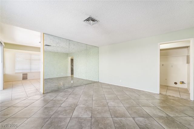 7091 Kenwood Street, Las Vegas, NV 89147