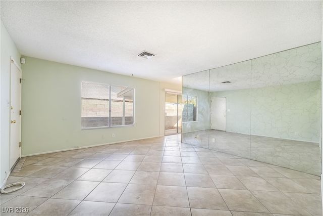 7091 Kenwood Street, Las Vegas, NV 89147