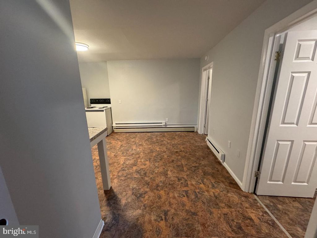 Image 19 of property listing at 12 1/2 S WAVERLY TER, Cumberland, MD 21502