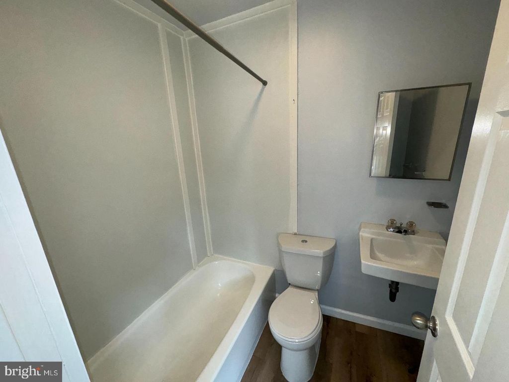 Image 5 of property listing at 12 1/2 S WAVERLY TER, Cumberland, MD 21502