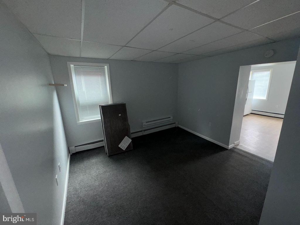Image 9 of property listing at 12 1/2 S WAVERLY TER, Cumberland, MD 21502