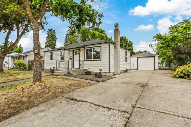 6108 N A St, Spokane, WA 99205