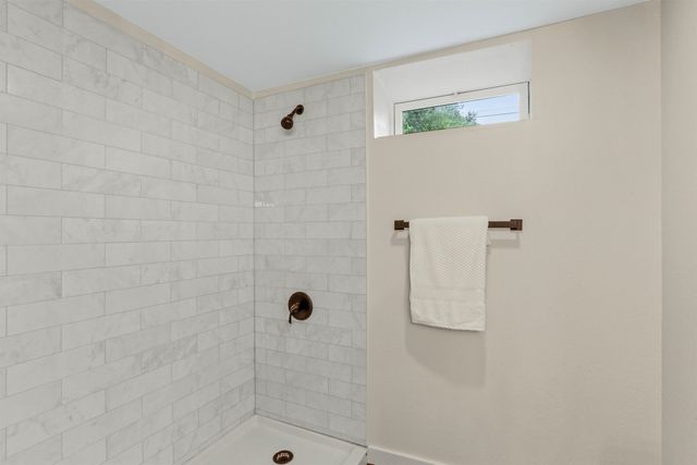 6108 N A St, Spokane, WA 99205