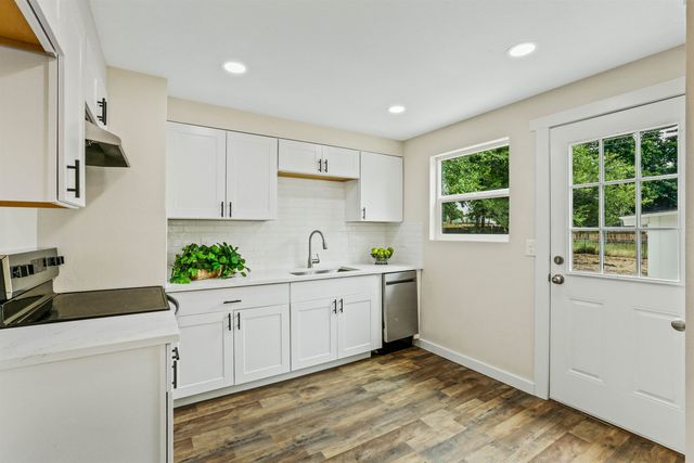 6108 N A St, Spokane, WA 99205