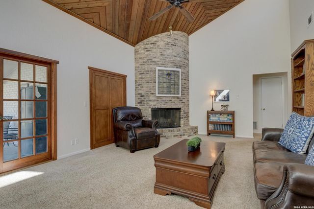 907 Silver Spruce St, San Antonio, TX 78232