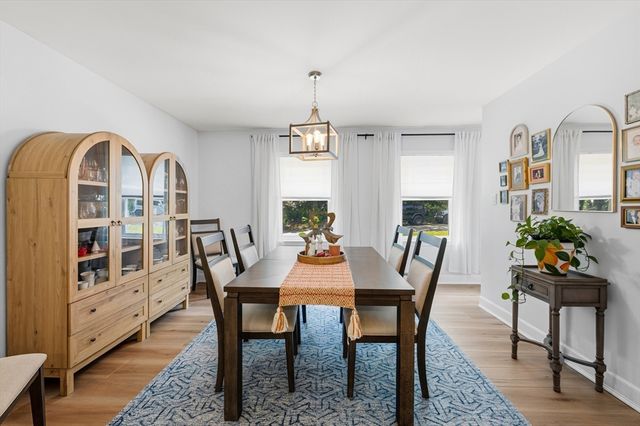 92 Everett St, Somerset, MA 02726