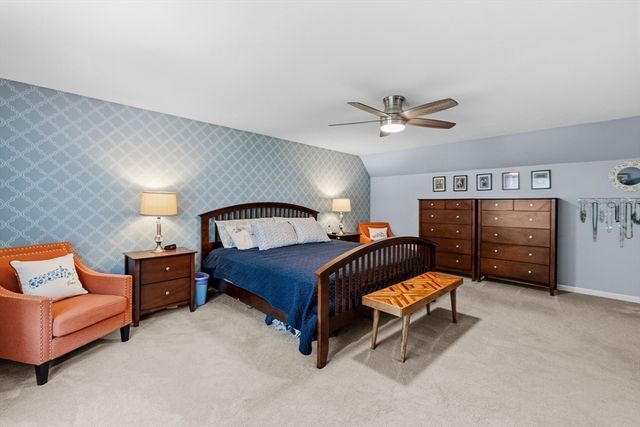 92 Everett St, Somerset, MA 02726