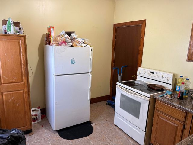 2415 Fellows Street, South Bend, IN 46614