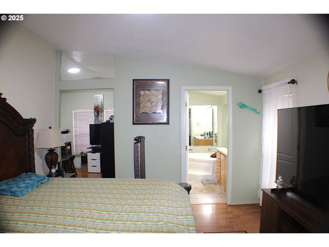 1320 SHOESTRING Rd, Riddle, OR 97469