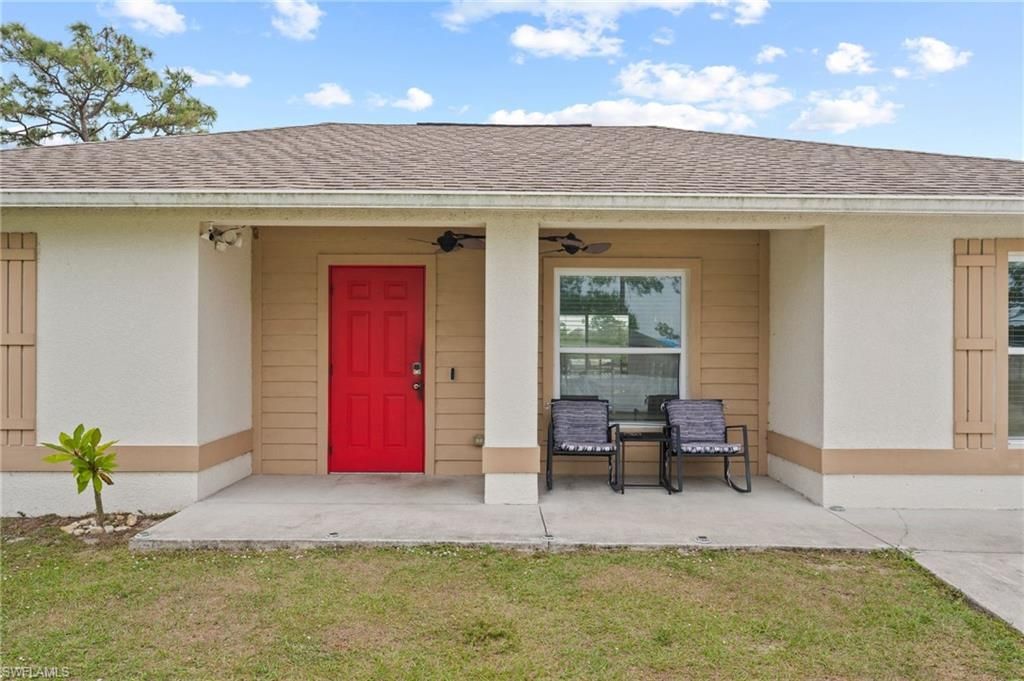 5011 Dania CIR, LABELLE, FL 33935 — exterior