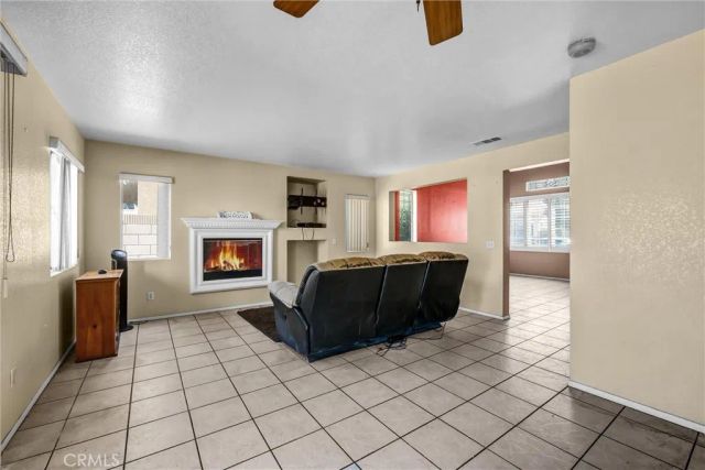 1813 Mirador, Azusa, CA 91702