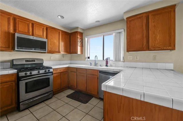 1813 Mirador, Azusa, CA 91702
