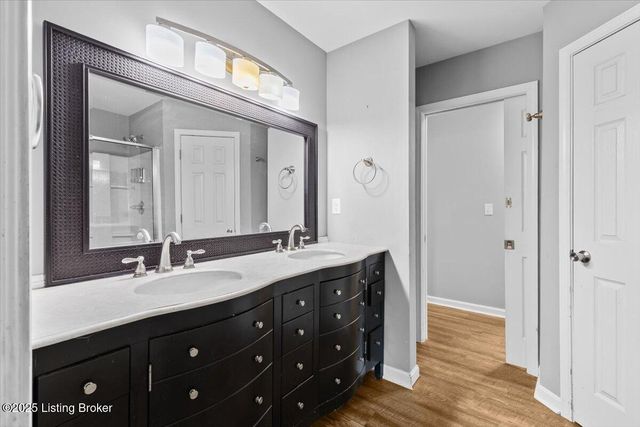 4800 Bluebird Ave, Lynnview, KY 40213