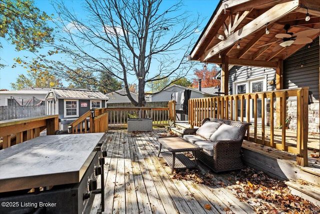 4800 Bluebird Ave, Lynnview, KY 40213