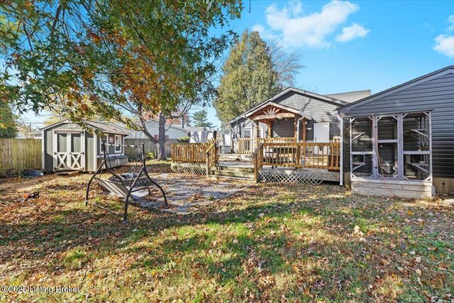 4800 Bluebird Ave, Lynnview, KY 40213