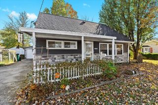 4800 Bluebird Ave, Lynnview, KY 40213