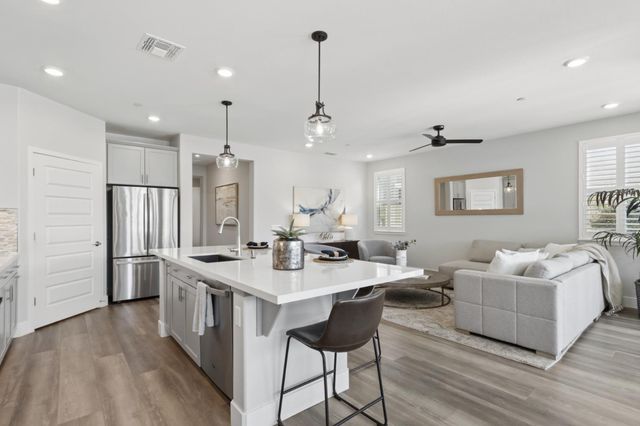 9068 Pomeroy Ln, El Dorado Hills, CA 95762