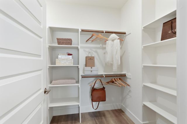 9068 Pomeroy Ln, El Dorado Hills, CA 95762