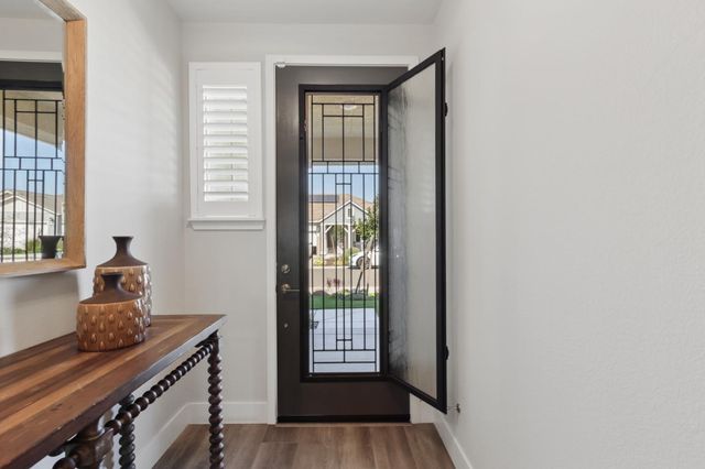 9068 Pomeroy Ln, El Dorado Hills, CA 95762