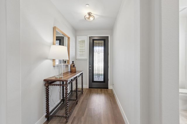 9068 Pomeroy Ln, El Dorado Hills, CA 95762