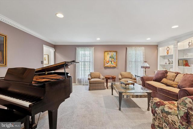 1015 PHEASANT MEADOW RD, Blue Bell, PA 19422