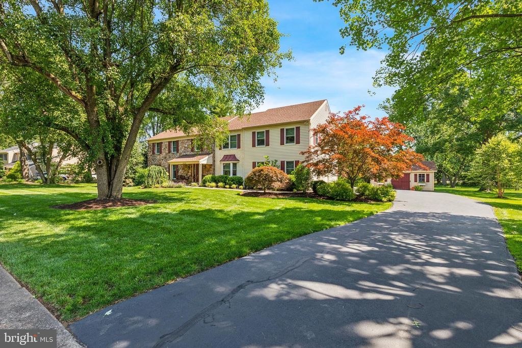1015 PHEASANT MEADOW RD, Blue Bell, PA 19422