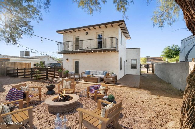 21647 W LAURA Street, Wittmann, AZ 85361