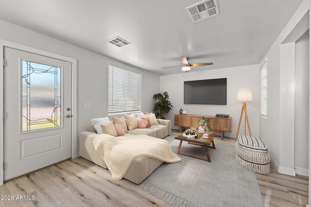 21647 W LAURA Street, Wittmann, AZ 85361