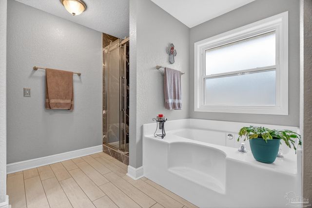 5546 Buckwheat Way, Pace, FL 32571